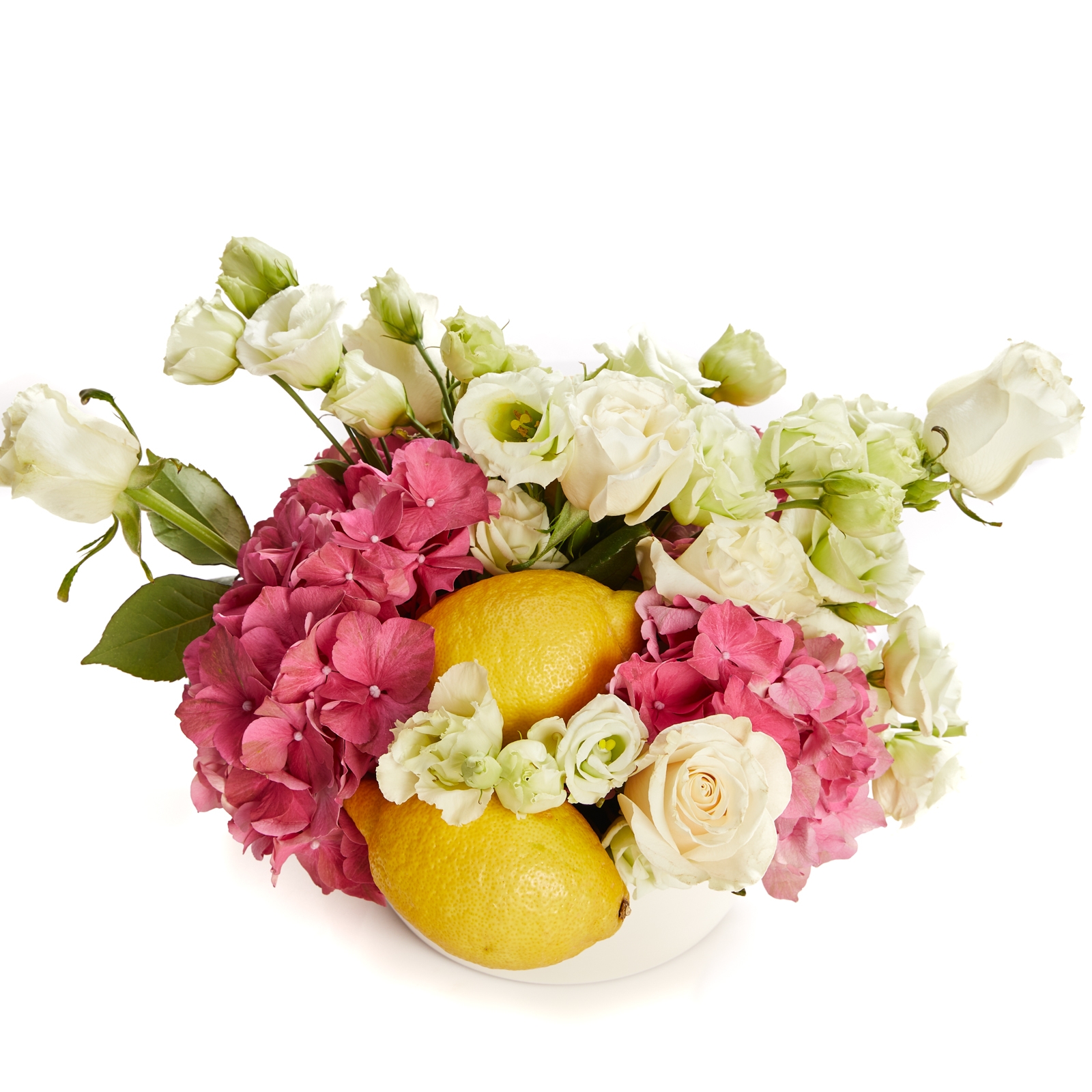 Aranjament floral cu hortensie, trandafiri, lamai si lisianthus - Hortensie|Lisianthus|Trandafiri