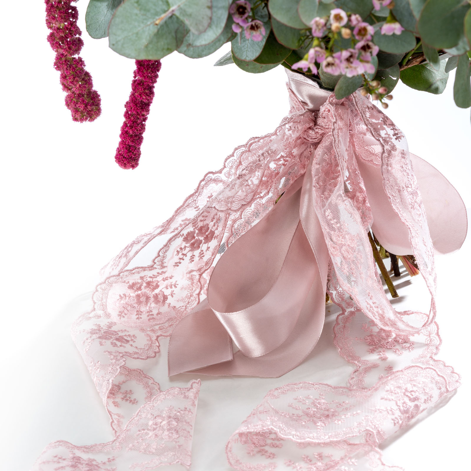 Buchet de mireasa "Exotic daring" - Bujori
