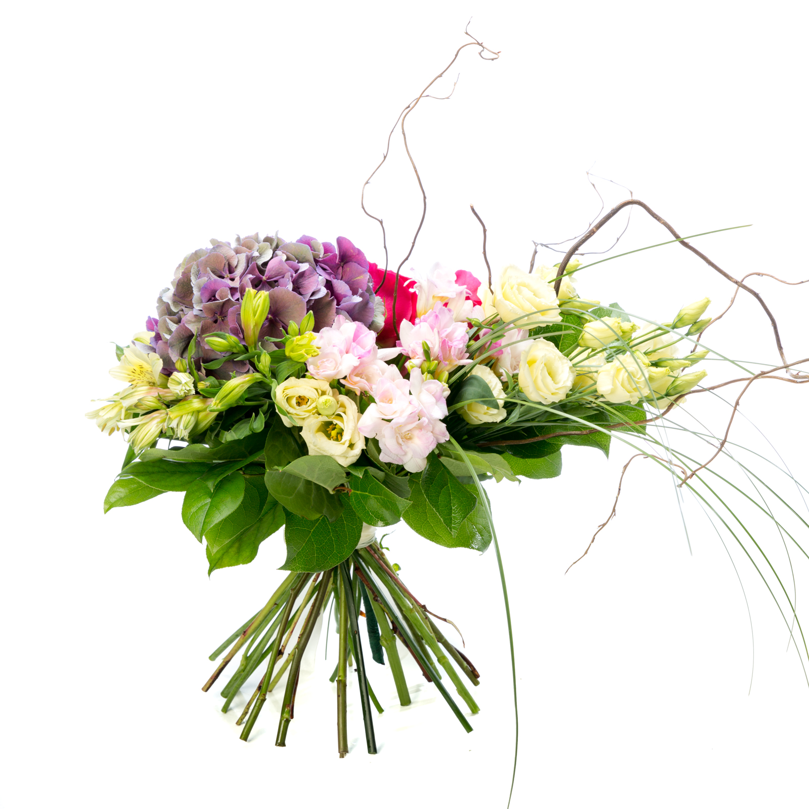 Buchet hortensie si frezii - Alstroemeria|Frezie|Hortensie|Lisianthus|Trandafiri