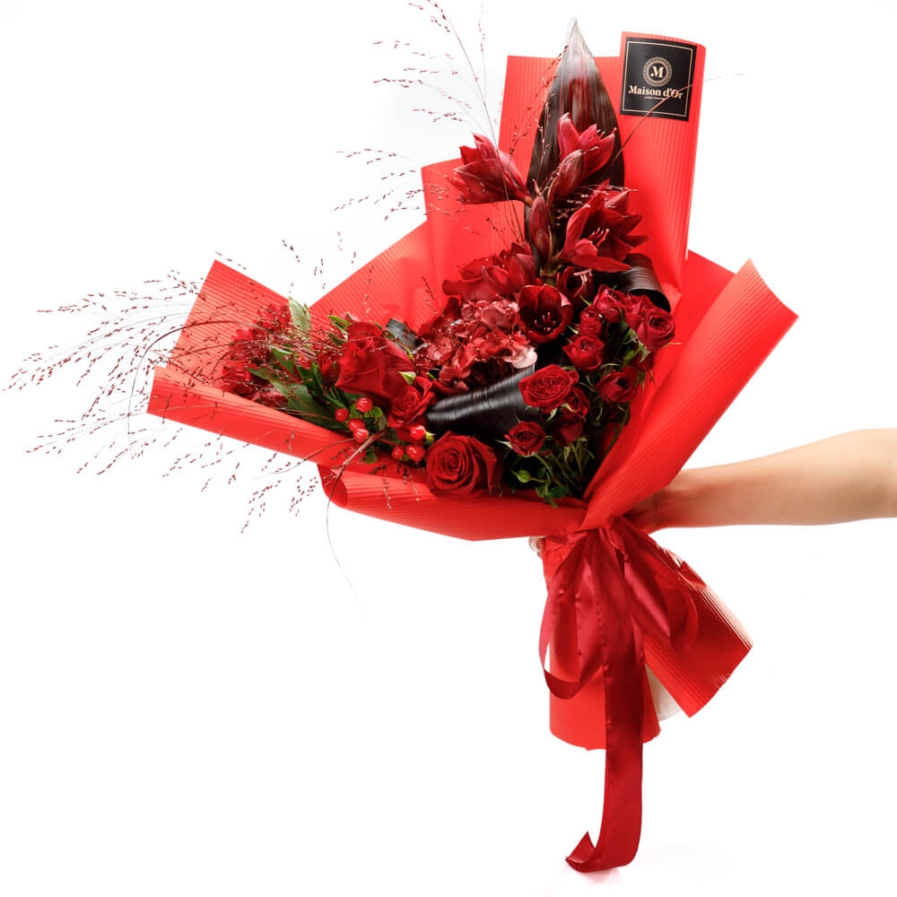 Buchet de flori "Amour" - Alstroemeria|Amarilis|Minirosa|Trandafiri