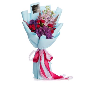 Bouquet of flowers with hydrangeas