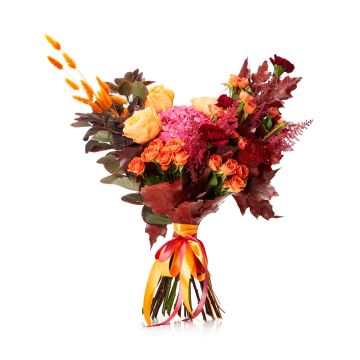 Autumn bouquet with roses and amaranthus