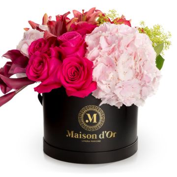 Desire collection - black round box with rosehip and pink hydrangea roses