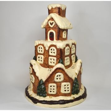 Casa din turta dulce in forma de tort de Craciun