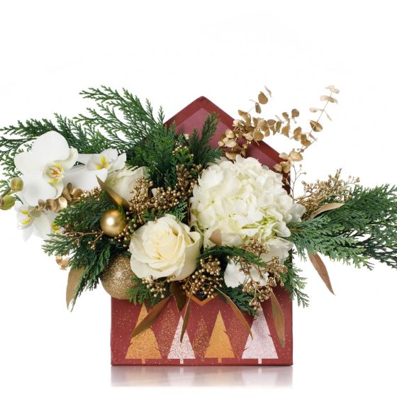 Christmas floral arrangement with white roses and gold accesories