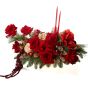 Aranjament floral cu trandafiri rosii si amaranthus 		