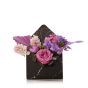 Aranjament Floral In Cutie Plic cu zambile