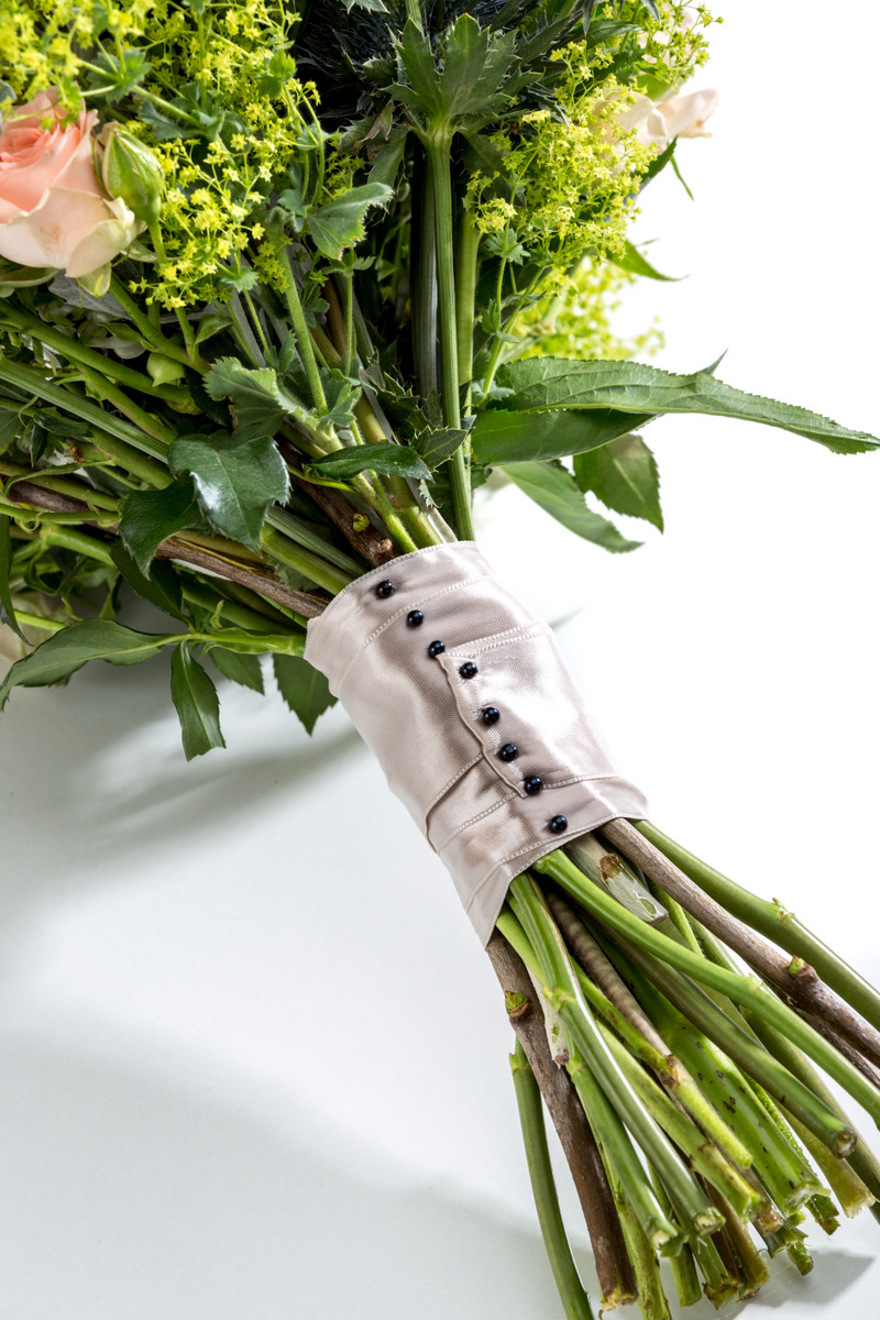Buchet de mireasa "Le jardin Merveilleux" - Anemone|Minirosa
